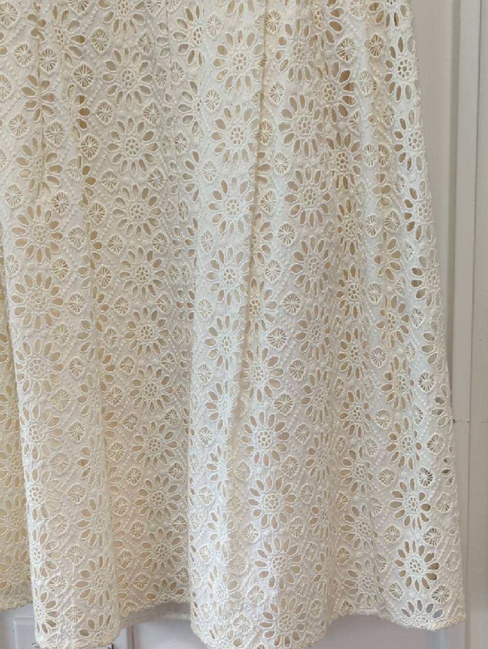 Ann Taylor Cream Lace A-Line Midi Skirt Size 0 - Picture 13 of 14